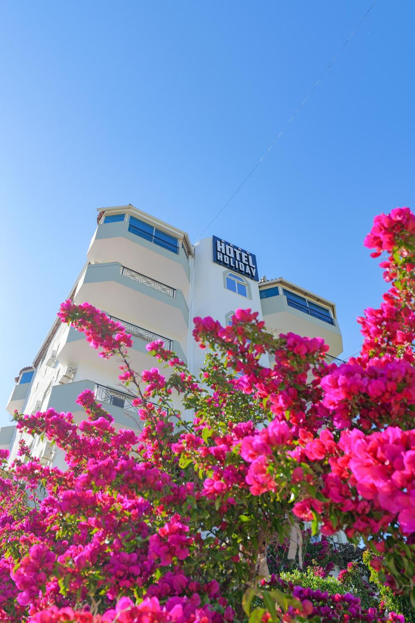 Hotel Holiday Саранда Экстерьер фото