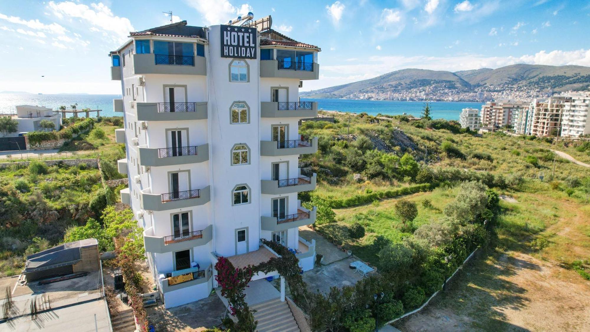 Hotel Holiday Саранда Экстерьер фото