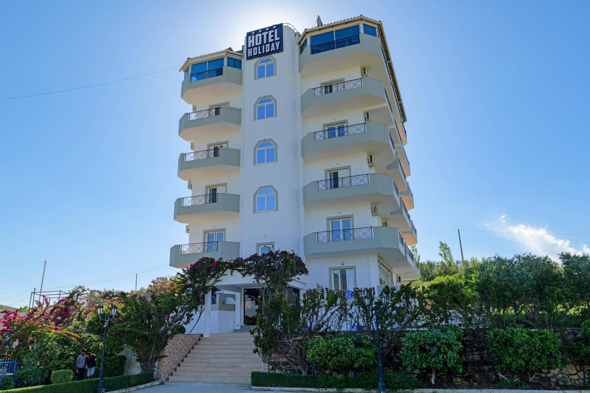 Hotel Holiday Саранда Экстерьер фото